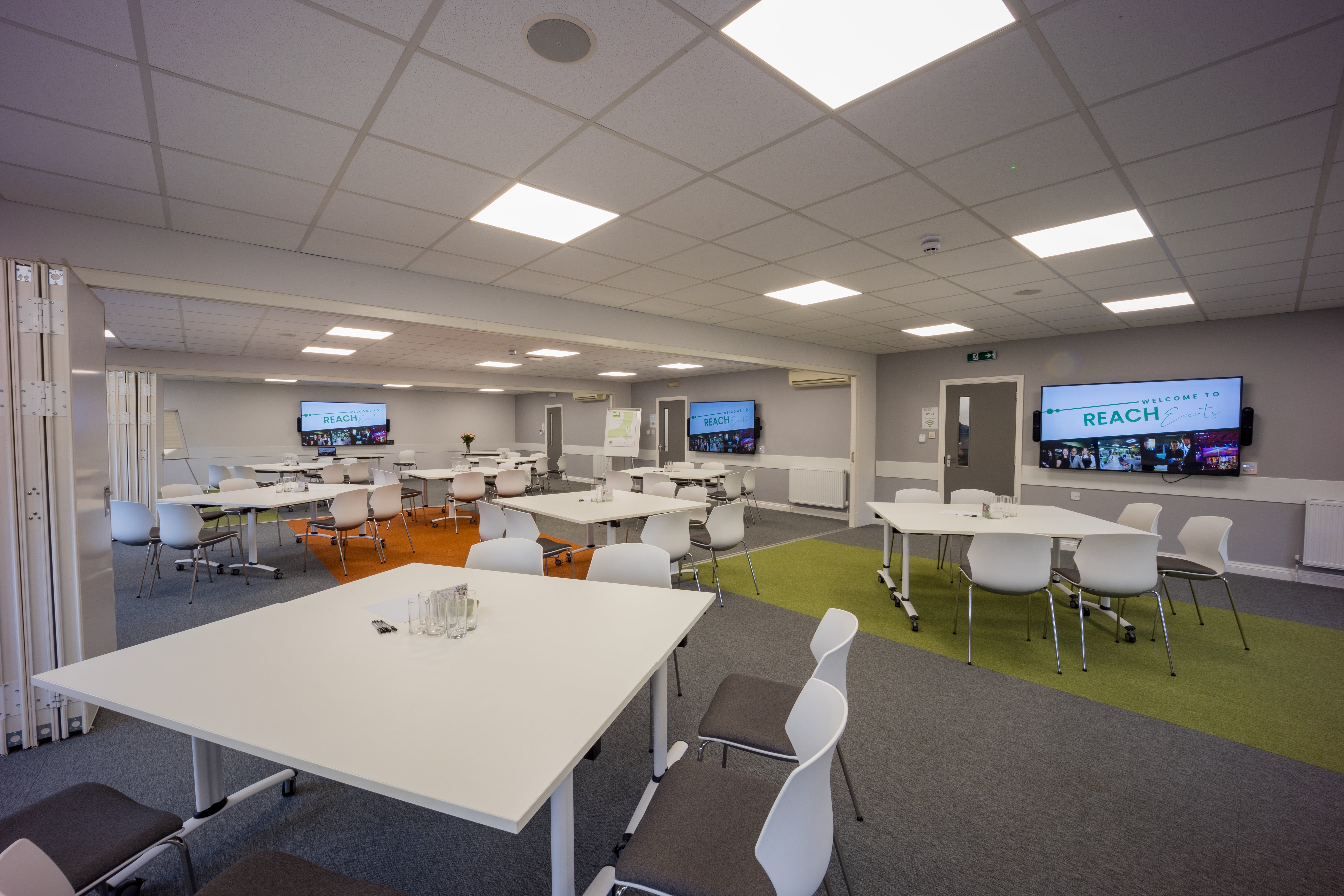 Reach Large Flexible Meeting Room. Photographed by JaxMore Creative Photography.
